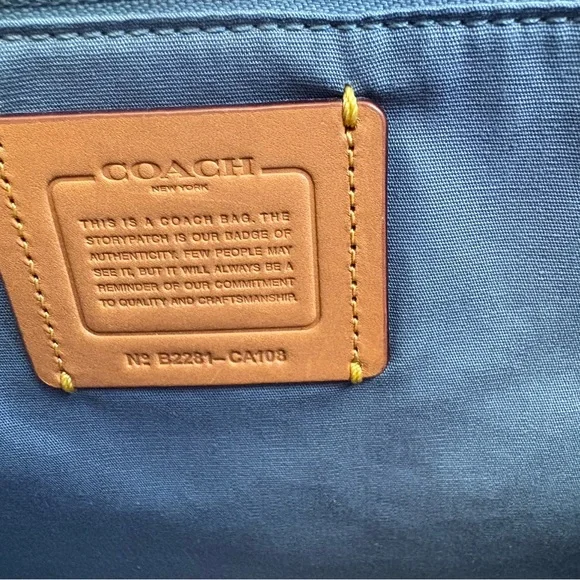 Coach Field Tote in Signature Denim - Picture 9 of 12